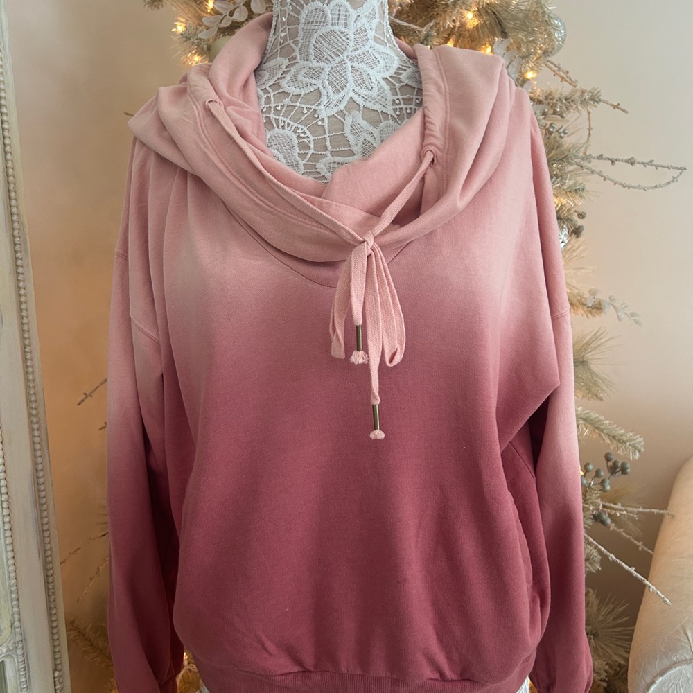 $98 Retail Sunset peach  Ombre Hoodie